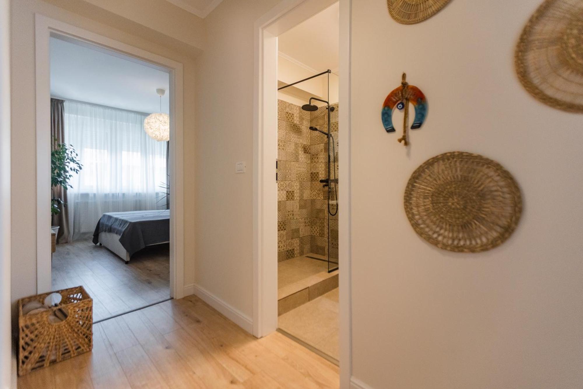 Rox Central Apartments 4 تيميشورا المظهر الخارجي الصورة